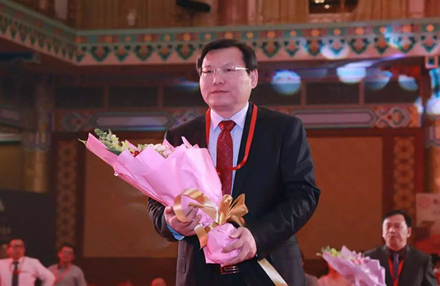 全球湘商高峰論壇暨第七屆中國湘商風(fēng)云榜在京揭榜—王五星董事長被授予“全球湘商十大風(fēng)云人物”